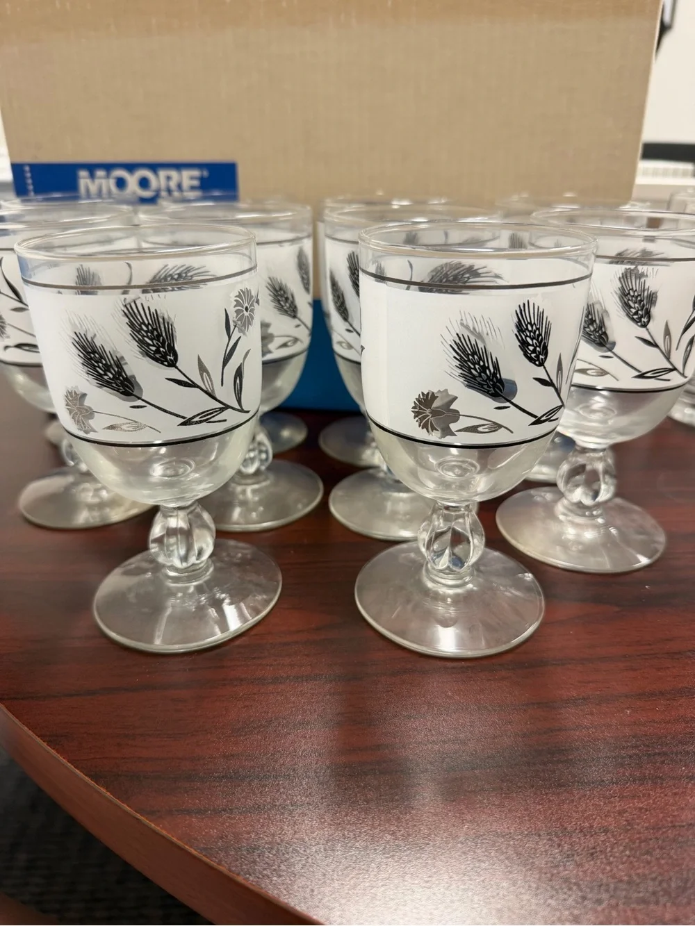 Black & White Floral Stemmed Glasses - Set of 8 Libbey Wheat pattern Vintage